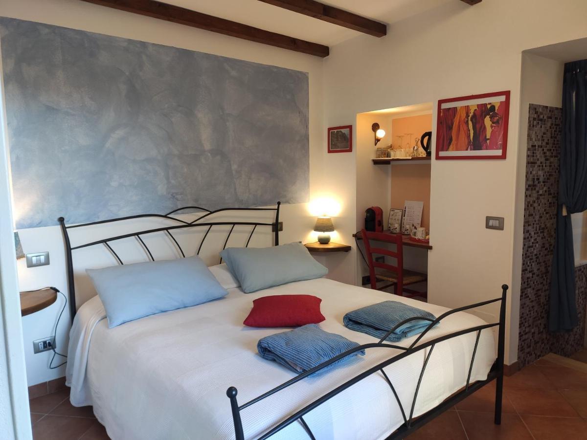 Pietra Di Mare Hotel Biassa Bagian luar foto