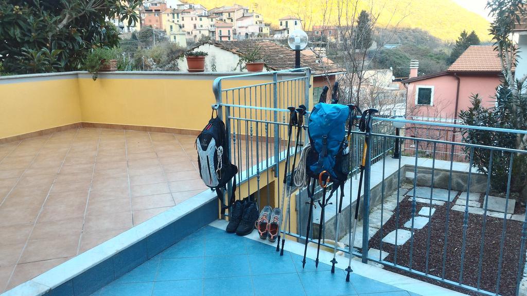 Pietra Di Mare Hotel Biassa Bagian luar foto