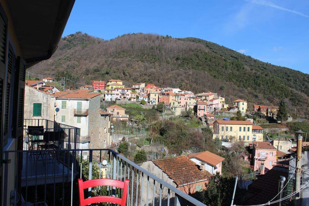 Pietra Di Mare Hotel Biassa Bagian luar foto