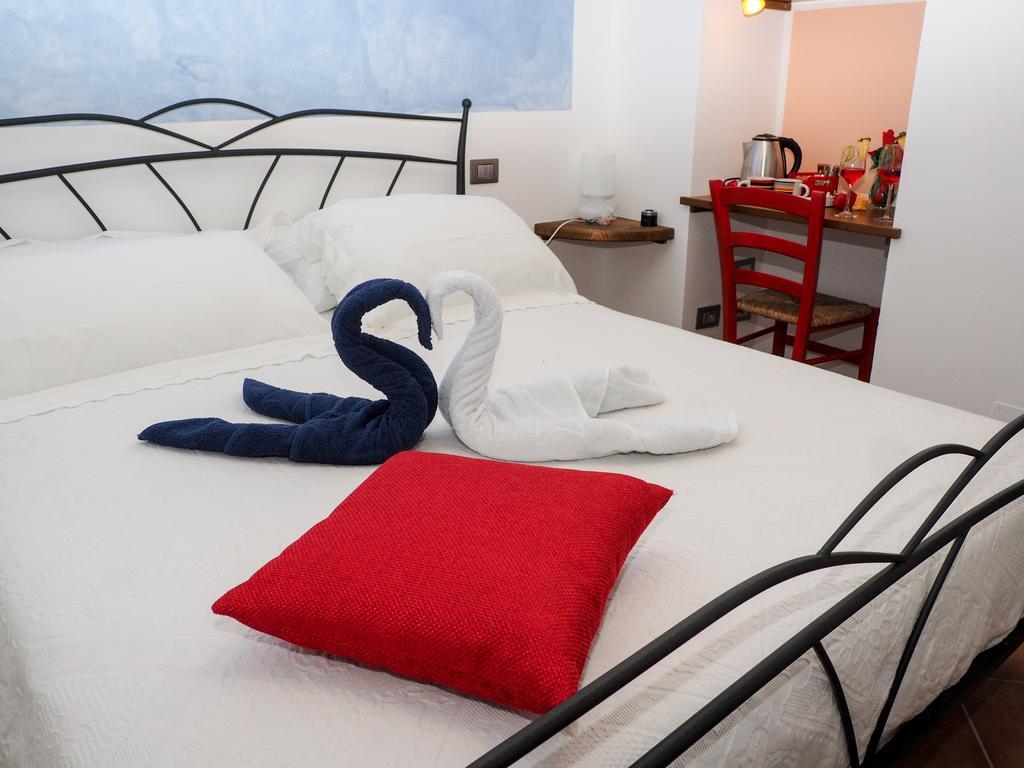 Pietra Di Mare Hotel Biassa Bagian luar foto