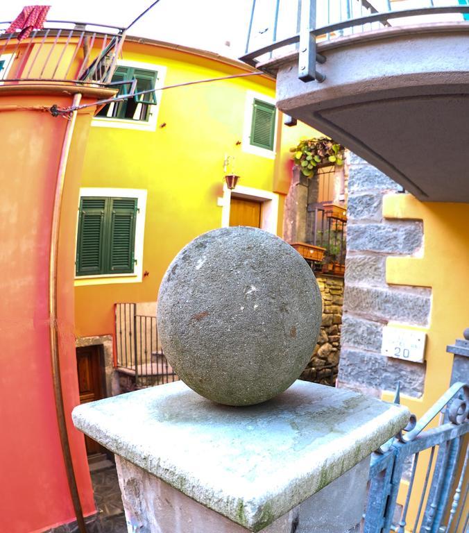 Pietra Di Mare Hotel Biassa Bagian luar foto