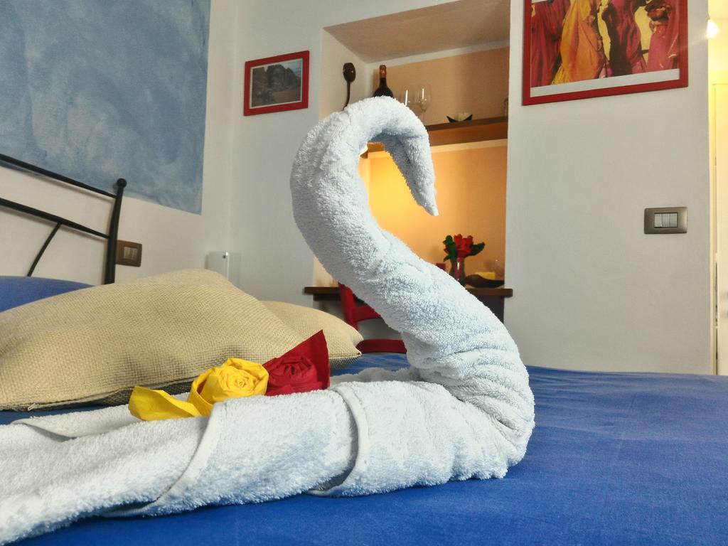 Pietra Di Mare Hotel Biassa Bagian luar foto