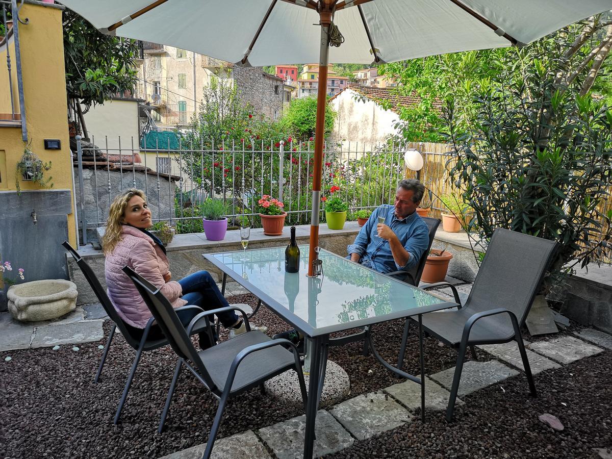 Pietra Di Mare Hotel Biassa Bagian luar foto